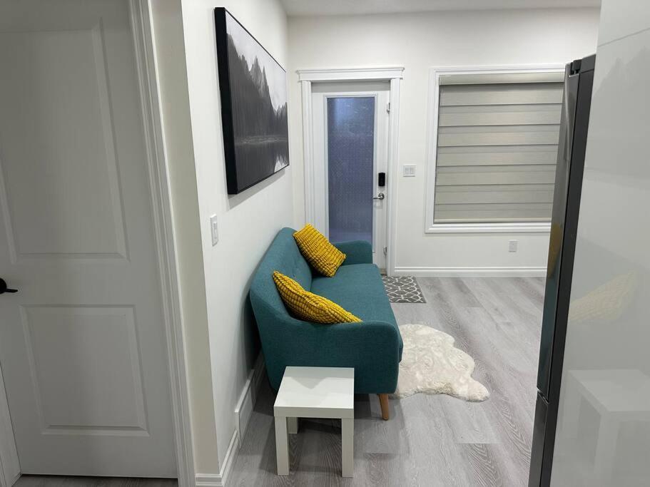Award Winning Boho Paradise Sunlit Modern Suite YYC 외부 사진